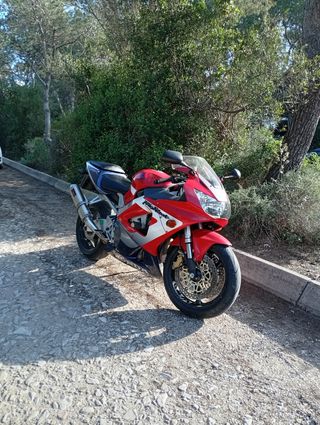 Moto CBR 929 Fireblade en perfecto estado