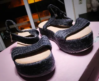 Sandalias de esparto con plataforma Talla 38