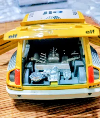Renault 5 Turbo Bburago 1/24