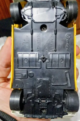 Renault 5 Turbo Bburago 1/24