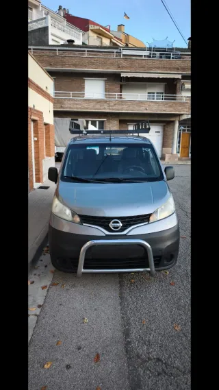 Nissan NV200 2011