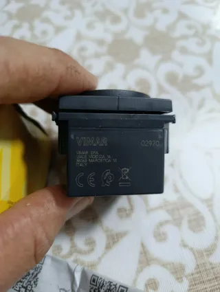 Termostato Rotella Grigio Vimar 02970