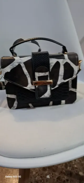 Bolso Negro Piel Jirafa