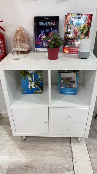 Estantería blanca modular