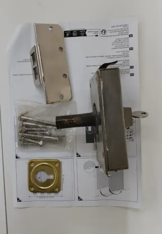 Cerrafura de seguridad Azbe para puerta