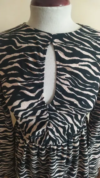 Vestido Bershka cebra XS/S