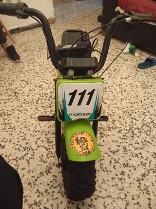 Moto eléctrica infantil verde , m