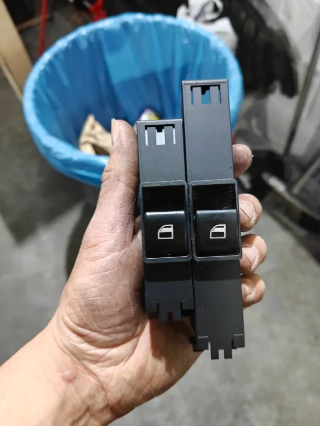 Botonera elevalunas BMW E46 y faros compact