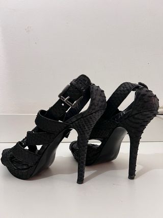Sandalias tacón Zara negras
