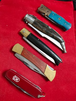 Lotteria di coltelli da restaurare o per pezzi