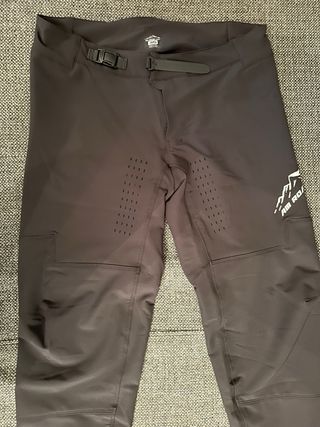 Pantalón transpirable negro