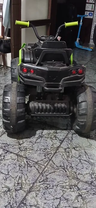 Quad Eléctrico Infantil Negro y Verde