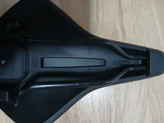 Sillín de bicicleta negro negociable