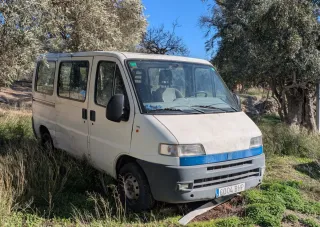 Fiat Ducato 1.9 TD año 2001, piezas