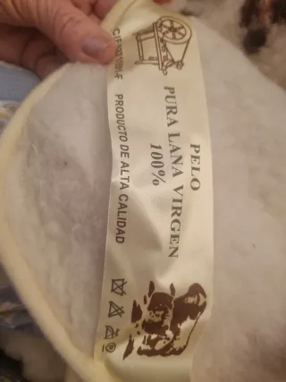 Manta de lana virgen con estampado floral