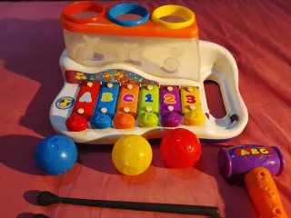 Xilófono infantil con accesorios