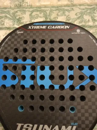 Pala de pádel SIUX Tsunami Xtreme Carbon 5.0