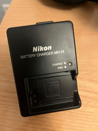 Cámara Nikon D3100 + Objetivo 50mm 1.8G