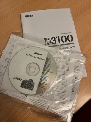 Cámara Nikon D3100 + Objetivo 50mm 1.8G