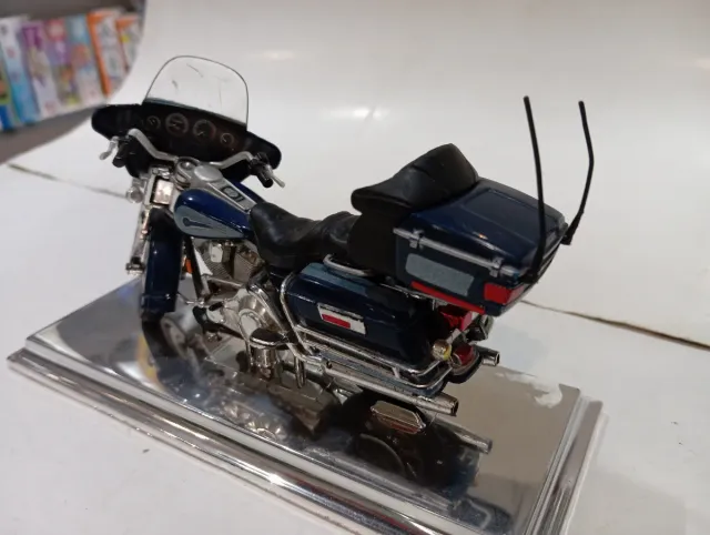 Moto Harley Davidson 2013 Flhtk electra glide 1,18