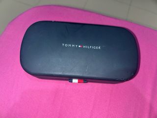 Gafas Tommy Hilfiger Negras y Azules