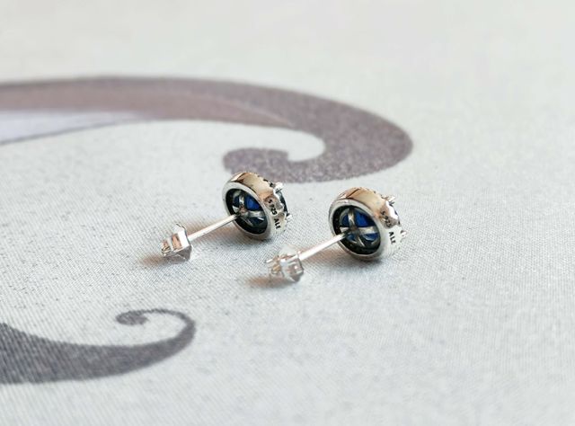 Conjunto azul ovalado