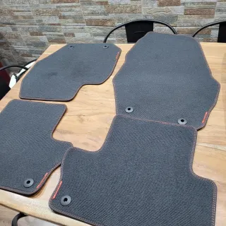 Alfombras Volvo XC60 edicion Ocean Race.