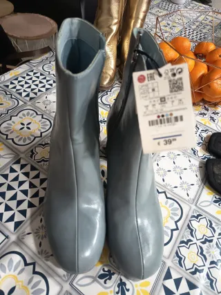 Botines azules para chica