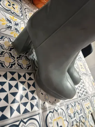 Botines azules para chica