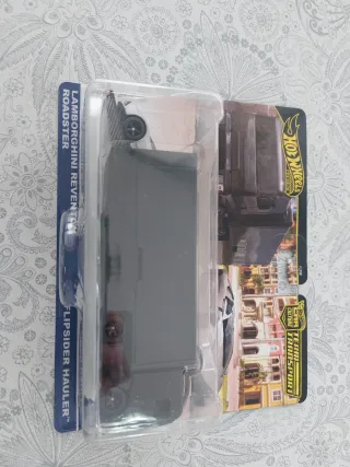 Hot Wheels Lamborghini Reventon Roadster