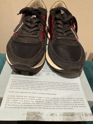 Zapatillas Philippe Model Negras y Rojas Talla 39