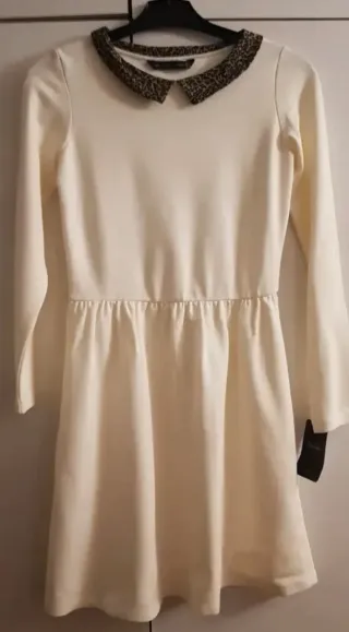 Vestido Zara Beige con Cuello Estampado