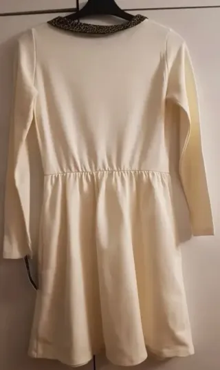 Vestido Zara Beige con Cuello Estampado