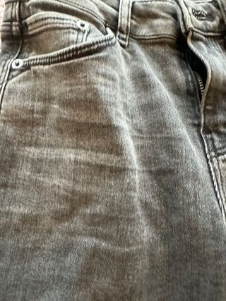 Vaqueros Massimo Dutti grises