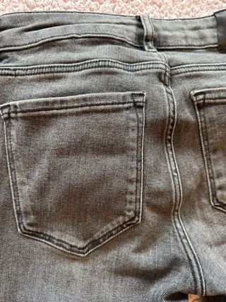 Vaqueros Massimo Dutti grises