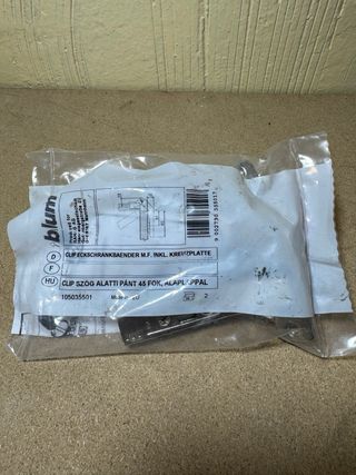 Bisagra BLUM CLIP TOP BLUMOTION