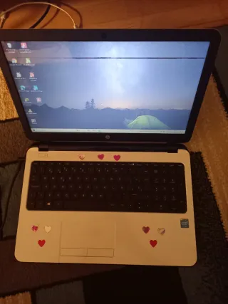 Portátil HP Blanco y Negro