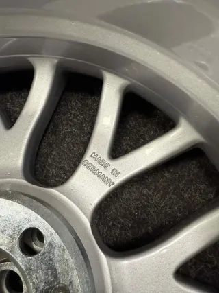 Llantas Monotuerca RH ZV1