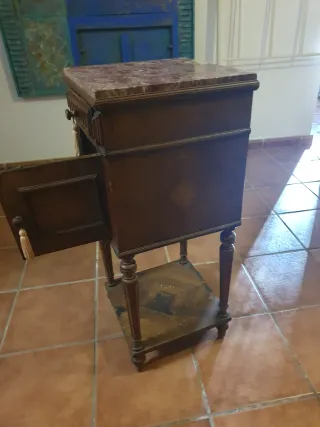 Mesita auxiliar madera y mármol antigua