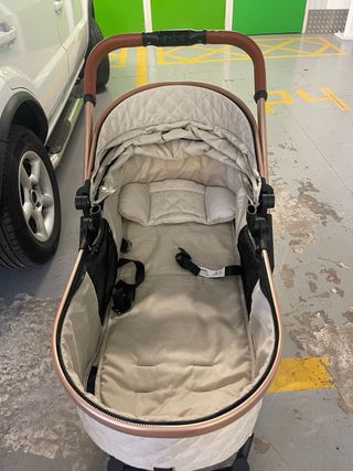 Carrito de bebé unisex impecable