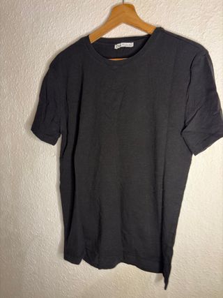 Camiseta Zara Negra Básica slim fit