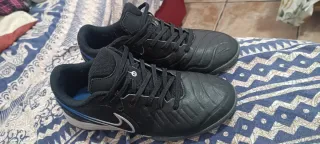 Nike Futbito Legend 10. Talla 39