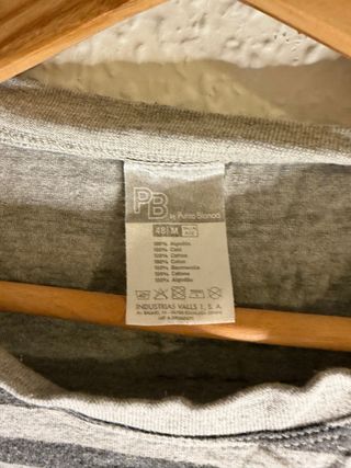 Camiseta Pijama de rayas grises y blancas