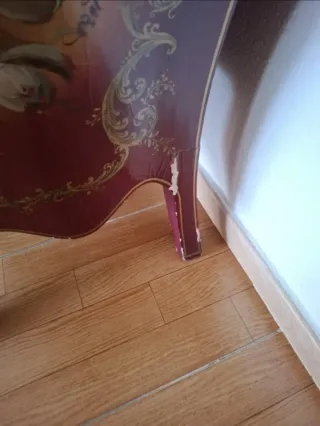 Cómoda Bombé Vintage Pintada a Mano