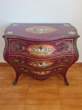 Cómoda Bombé Vintage Pintada a Mano