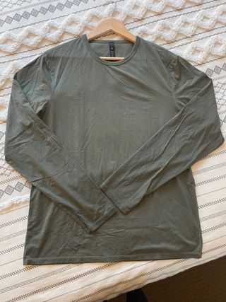 Lululemon Camiseta Manga Larga Verde Oliva Talla S