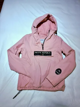 Cazadora rosa Pull & Bear