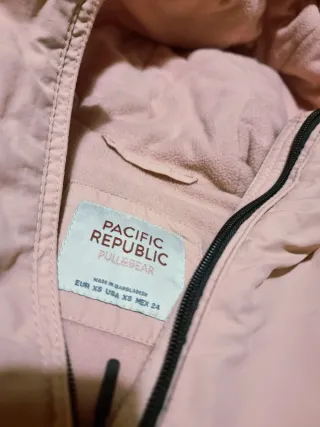 Cazadora rosa Pull & Bear