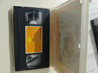 VHS Íntimo y Personal (Up Close & Personal)