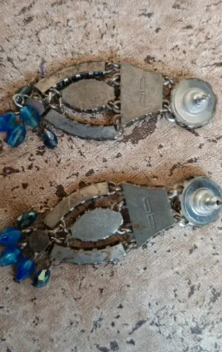 Pendientes largos azules y rojos AYALABAR